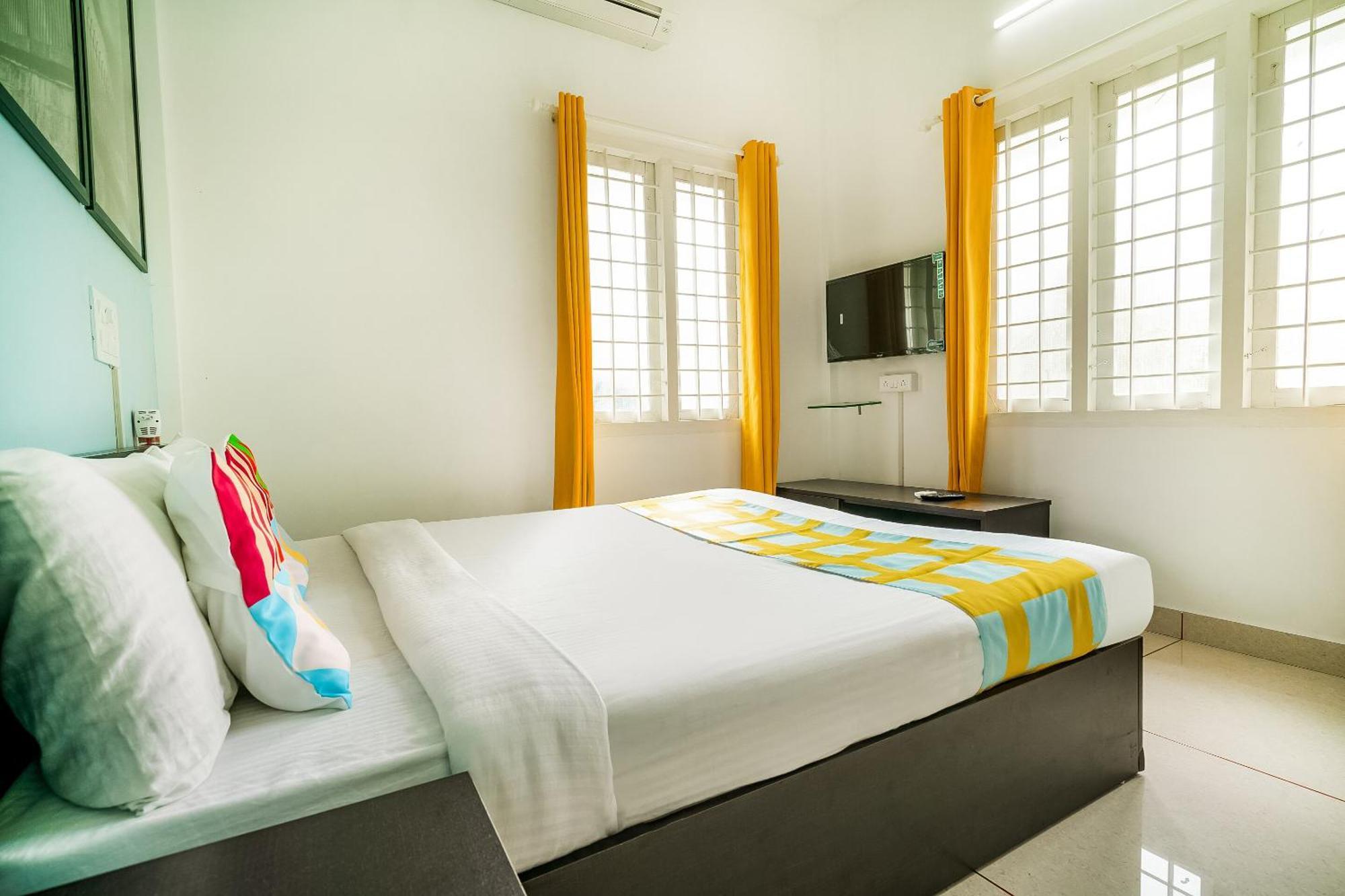 O Thykoodam Apartment